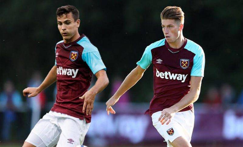 员进行了考 员进行了考